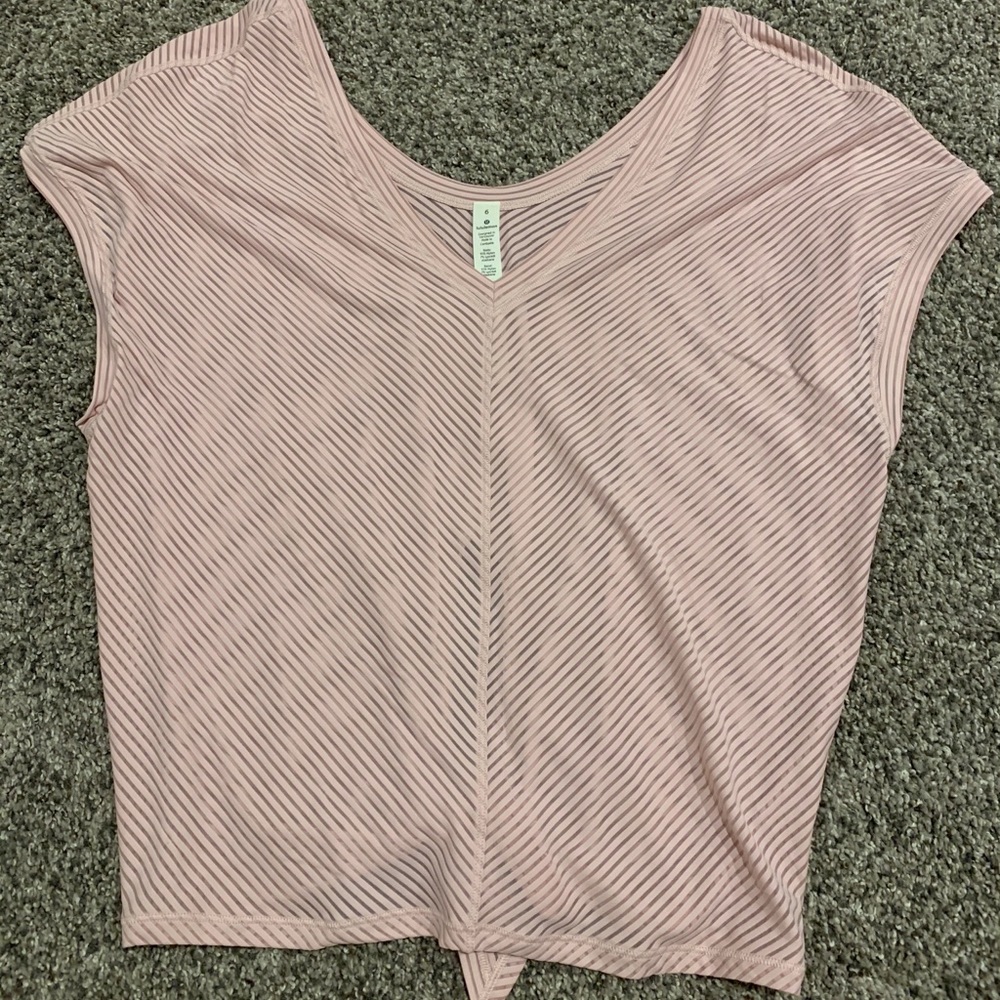 Lulu lemon pink top